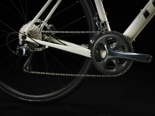 Trek – Domane AL 4 Gen 4 – Tiagra 2×10 – H – Era White